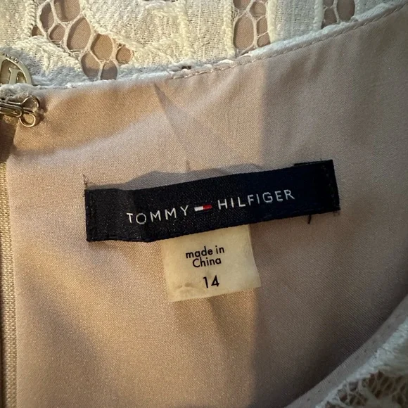 Size 14 Tommy Hilfiger lace overlay beige dress. - Picture 2 of 4